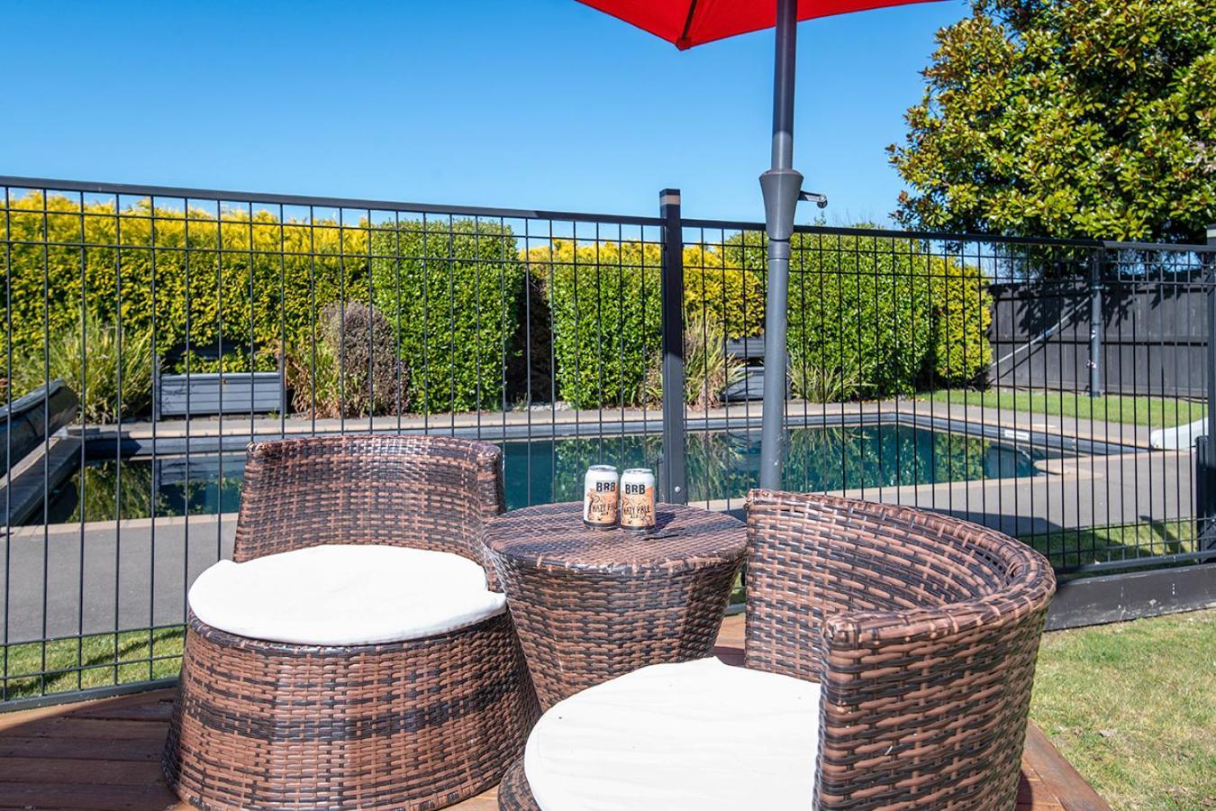 Mountviews Lodge Taupo Ngoại thất bức ảnh