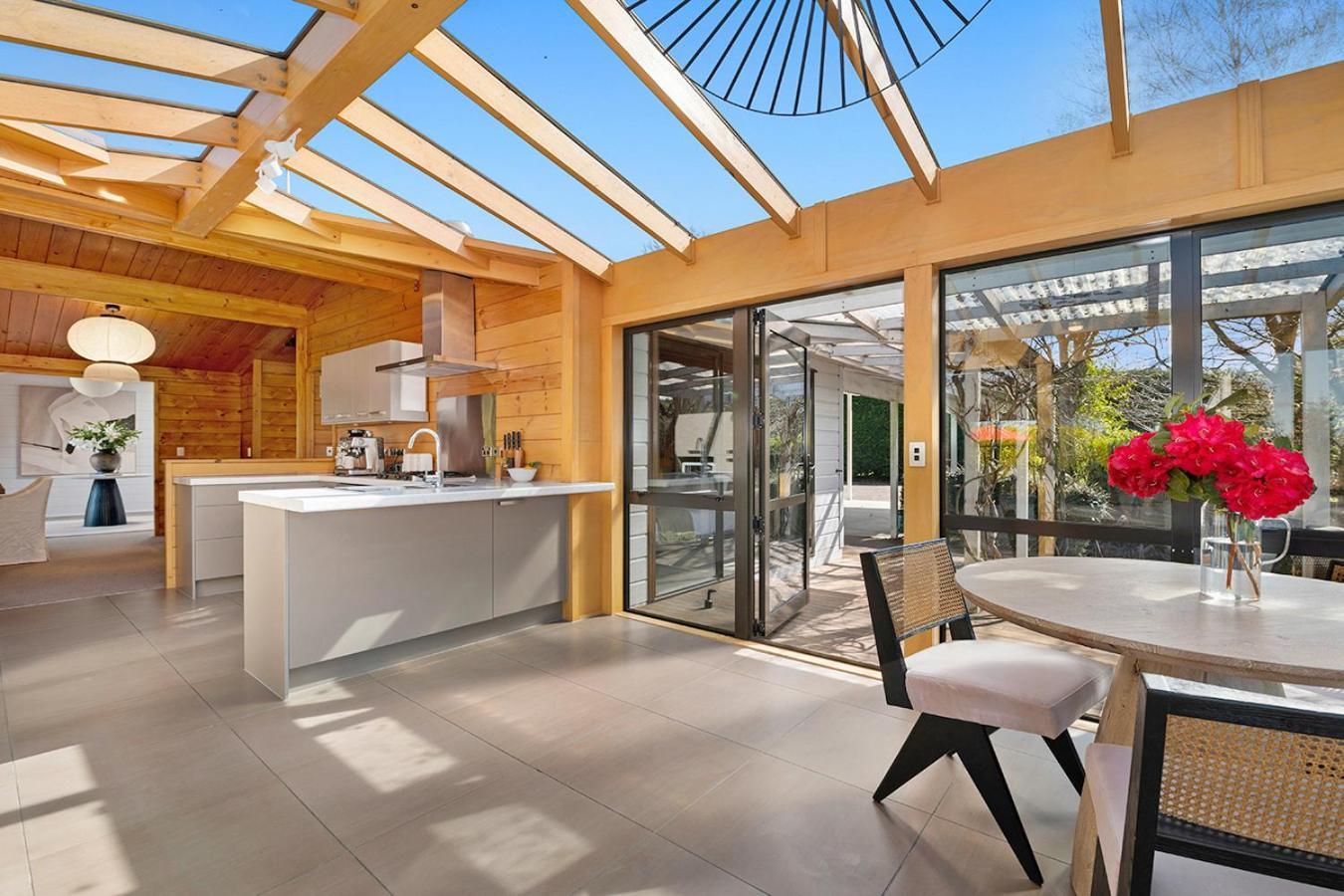 Mountviews Lodge Taupo Ngoại thất bức ảnh