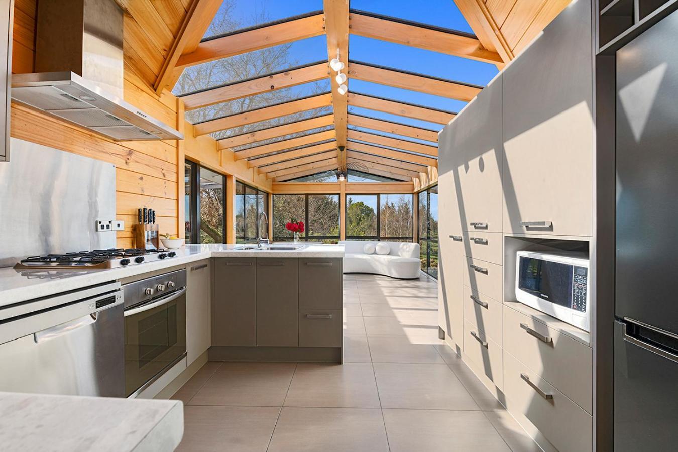 Mountviews Lodge Taupo Ngoại thất bức ảnh